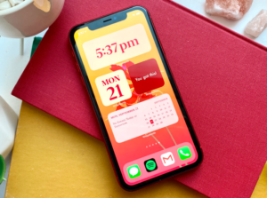 Cara Mengatur dan Menggunakan Widget di Layar Utama Ponsel iPhone Cara Mengatur dan Menggunakan Widget di Layar Utama Ponsel iPhone