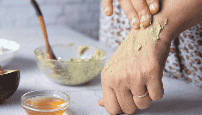 5 Kandungan Skincare untuk Kulit Kering yang Wajib Kamu Cek di Label Produk